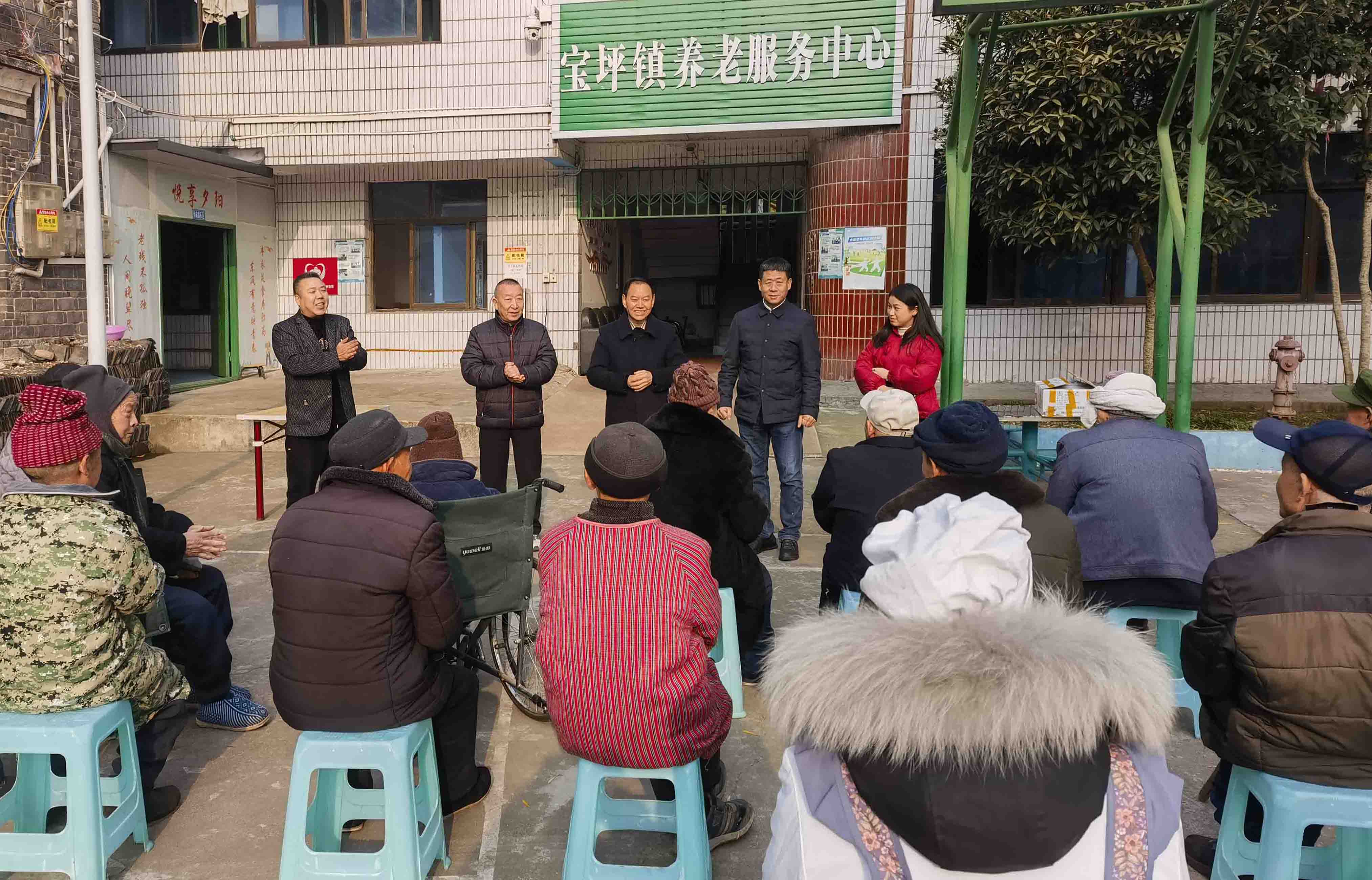 云陽(yáng)縣深入開(kāi)展慈善情暖萬(wàn)家系列慰問(wèn)活動(dòng)